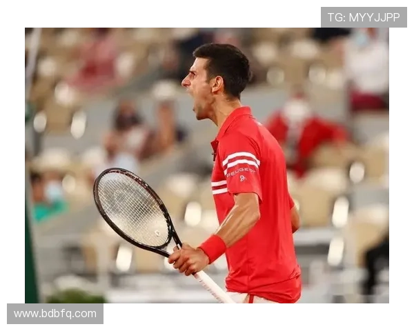 德约科维奇再度逆转夺冠展现王者风范年轻新星崛起搅动网坛格局