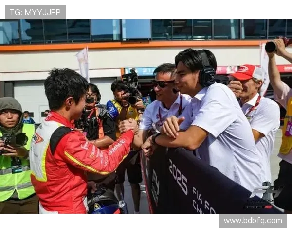 摩托车大奖赛赛场风云再起顶尖车手鏖战争夺年度终极荣耀桂冠之巅 摩托车大奖赛赛场风云再起顶尖车手鏖战争夺年度终极荣耀桂冠之巅