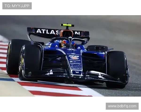 F1新赛季格局生变顶级车队博弈升级车手争冠悬念加剧持续白热化