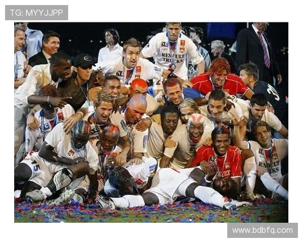 洛里昂俱乐部迎来新赛季调整管理层与阵容重塑未来方向与球迷共进 洛里昂俱乐部迎来新赛季调整管理层与阵容重塑未来方向与球迷共进