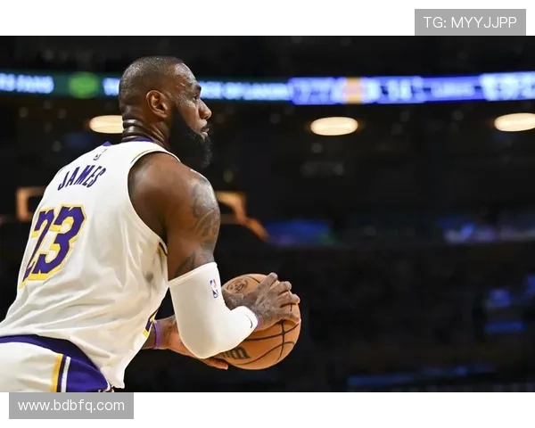 湖人调整阵容冲击季后赛联盟多队交易风云再起巨星表现成焦点 湖人调整阵容冲击季后赛联盟多队交易风云再起巨星表现成焦点